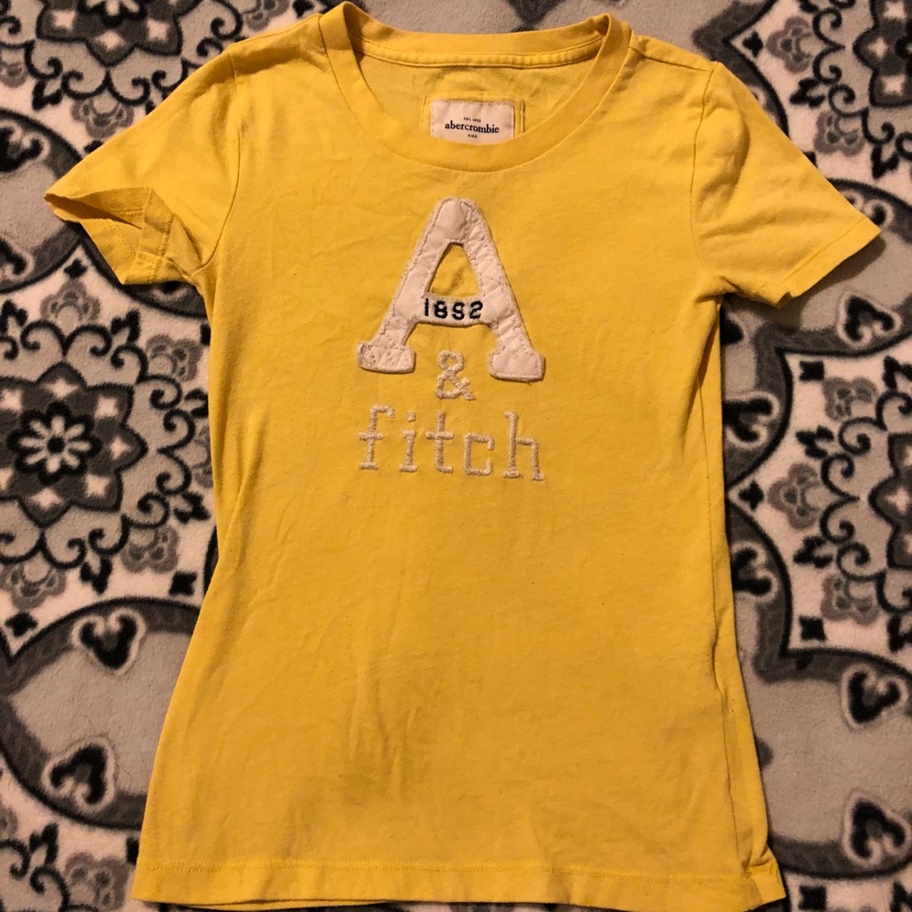 Girls A&F kids tee